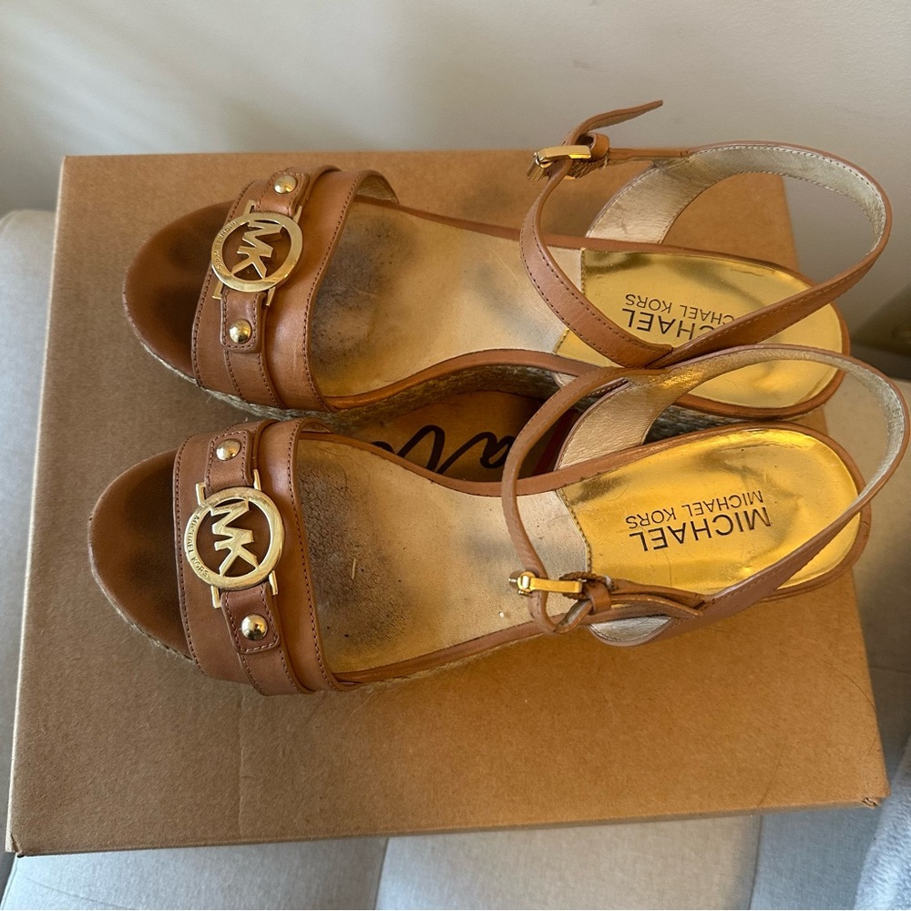 Michael Kors platform sandal size 8 women’s